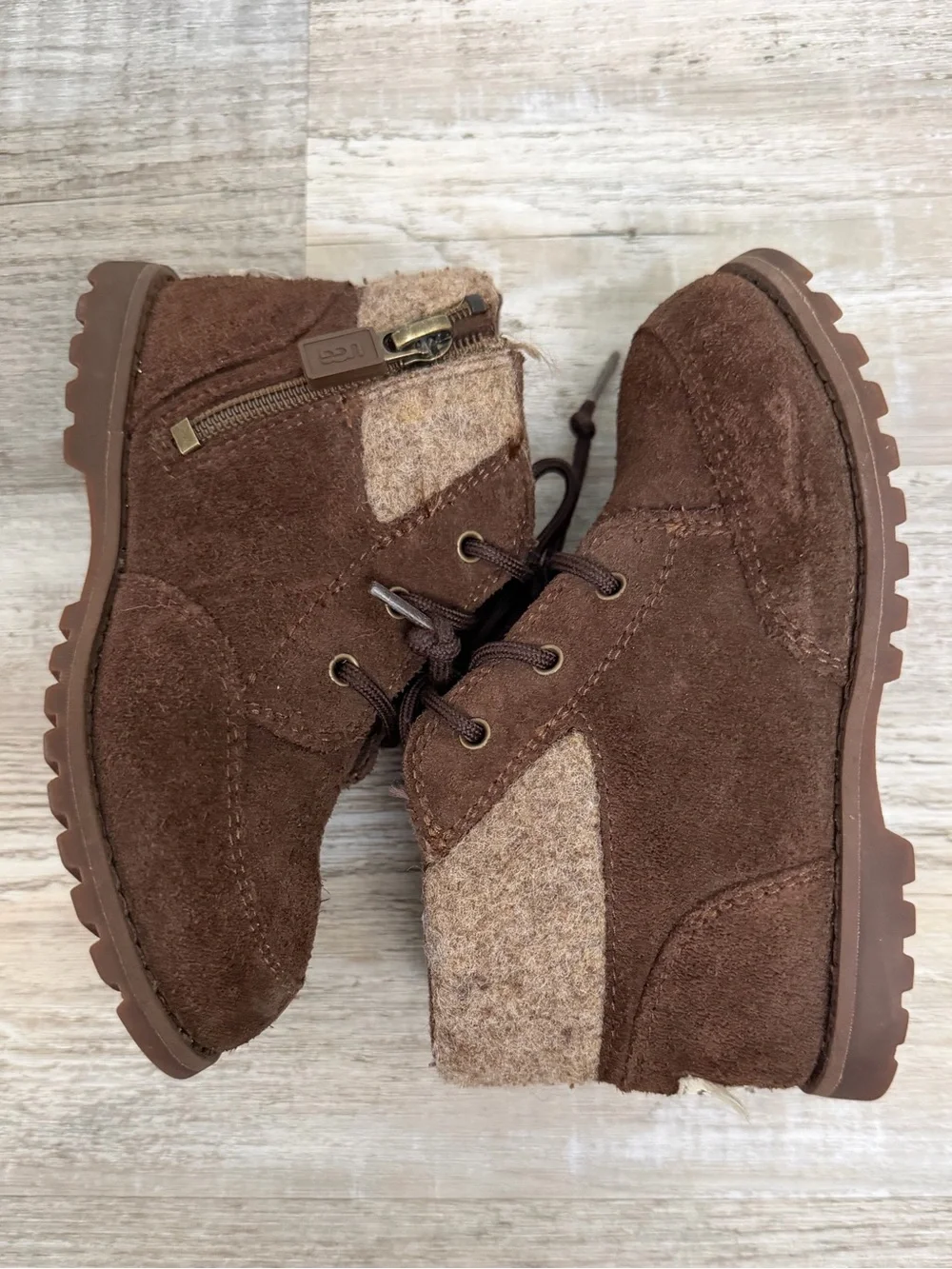 UGG Orin Wool & Leather Brown Boots Shearling Insert Toddler/Little Kid, size 9